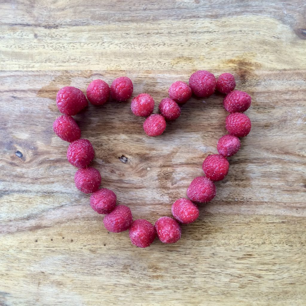 Herz aus Himbeeren