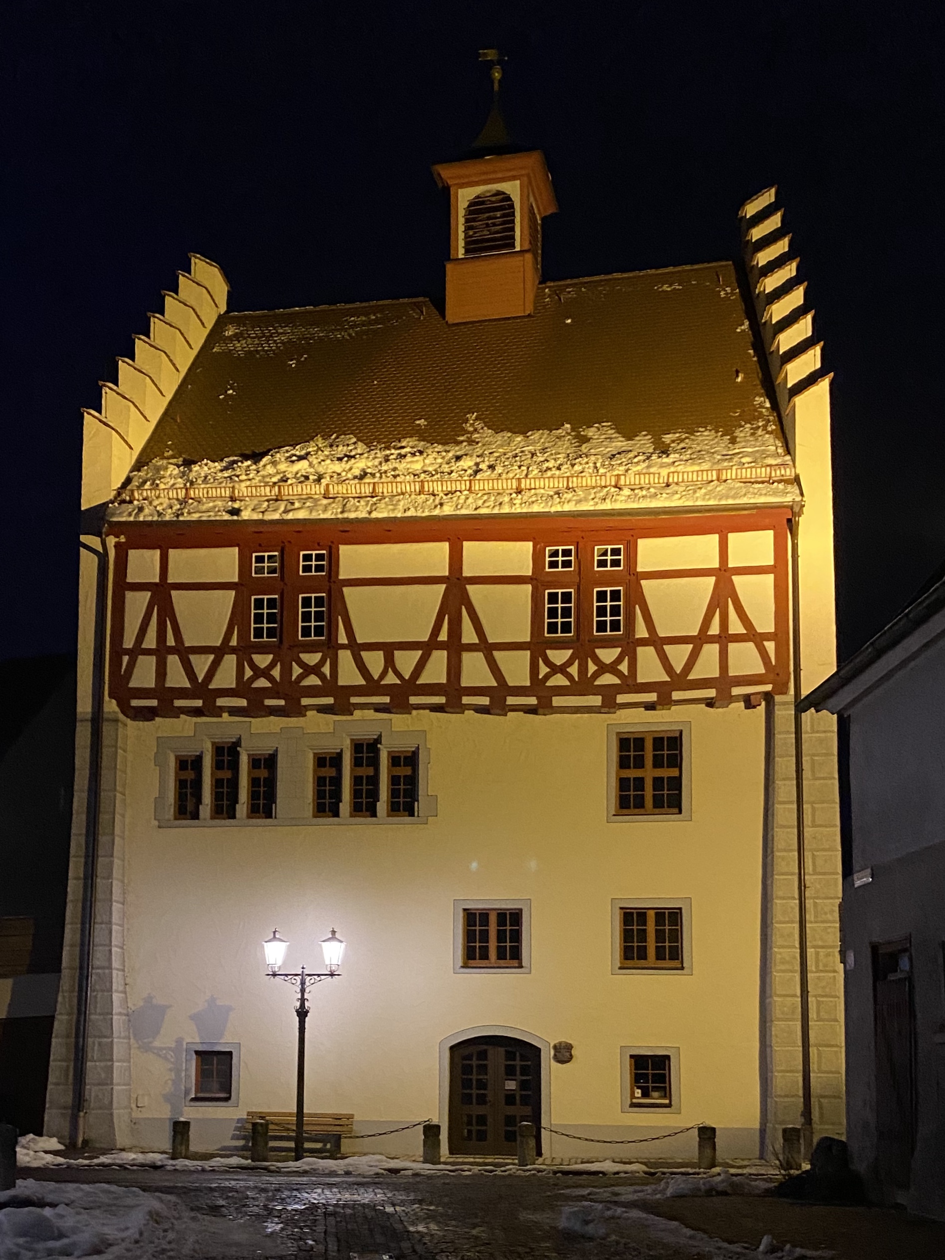Ifflinger Schloss in Fridingen an der Donau bei Nacht